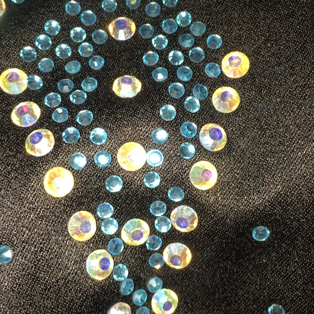 Satin corset with rhinestones - Picture 7 of 7